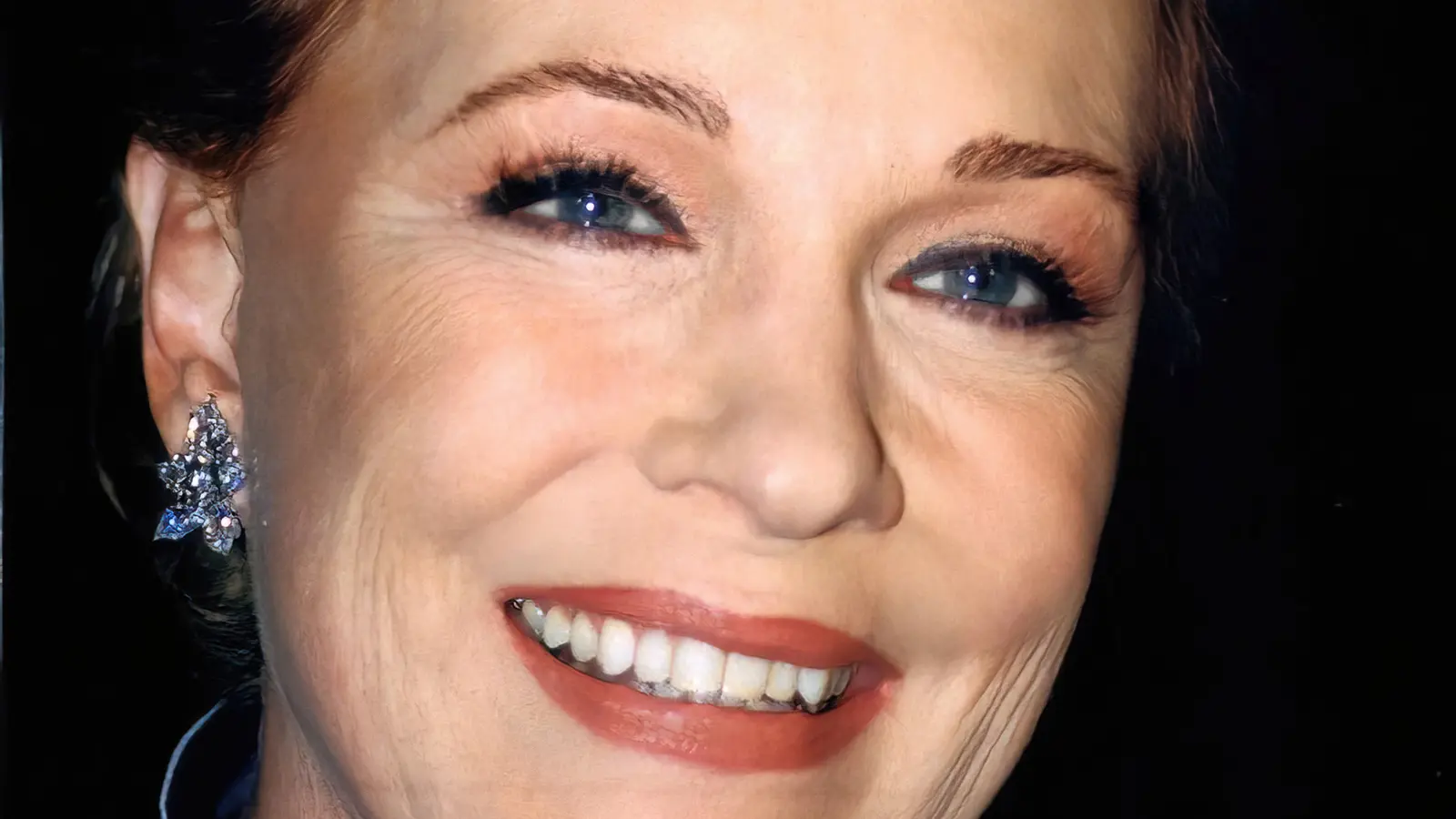 Julie Andrews sonríe durante los Kennedy Center Honors de 2001.